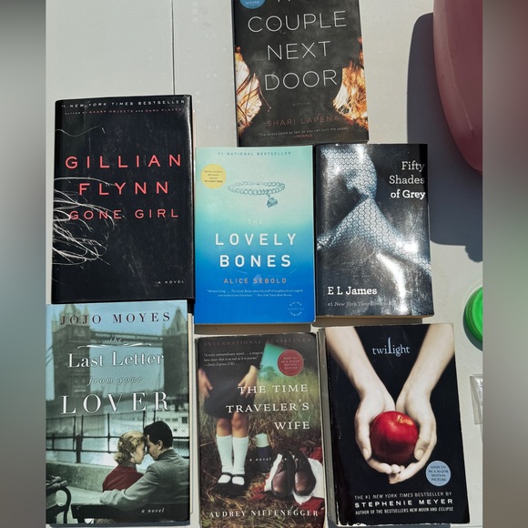 BOOKS - Picture 5 of 5